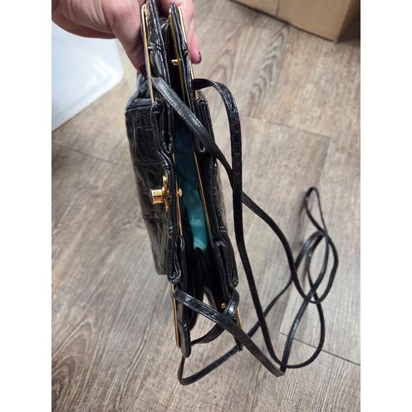 Vintage Judith Leiber Classic Black Snakeskin Reptile Gold Clutch Evening Purse - Picture 8 of 11